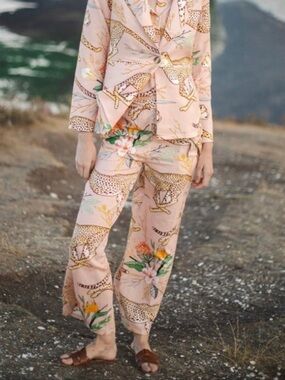 Las Surenas Linen Blend Cheetah Running Pant